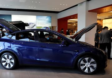 LG надеется в 2023 году выпускать аккумуляторы для электромобилей Tesla в США или Европе