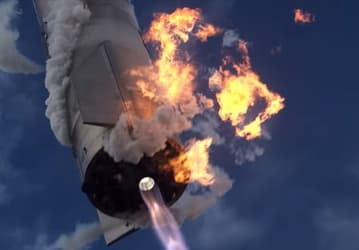 SpaceX опубликовала захватывающее видео с высотным полётом космического корабля Starship SN10. До того, как он взорвался