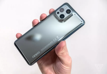 «Невозможная поверхность» и «камера-микроскоп», 120 Гц, AMOLED, Snapdragon 888 и 12 ГБ ОЗУ. Представлен Oppo Find X3 Pro 
