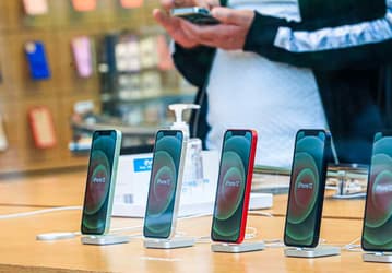 Apple сокращает заказы на сборку iPhone 12 mini на это полугодие