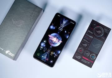 Суперфлагман с двумя разъёмами USB-C и 18 ГБ ОЗУ: качественные фото Asus ROG Phone 5