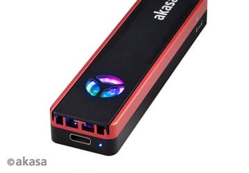 Корпус Akasa Vegas SSD Mate для внешнего SSD типоразмера M.2 оснащён активной системой охлаждения