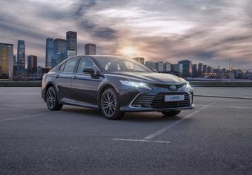 Старт продаж новой Toyota Camry в России: медиасистема с Apple CarPlay и Android Auto, и многое другое