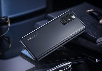Xiaomi Mix Fold уже выдержал 200 000 складываний, испытание продолжается