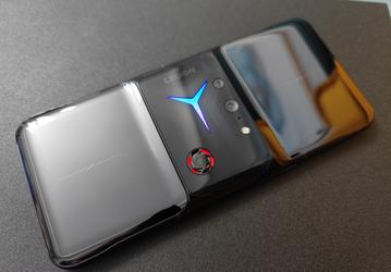 Snapdragon 888, Samsung AMOLED E4, 144 Гц, 16/512 ГБ и два вентилятора. Живые фото Lenovo Legion 2 Pro