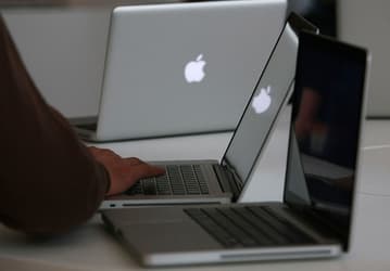 Apple оштрафовали в России более чем на 900 млн рублей