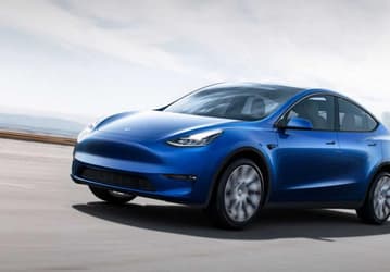 Tesla собирается продавать по миллиону кроссоверов Model Y в год. Илон Маск прочит ему звание мирового бестселлера уже в 2023 году