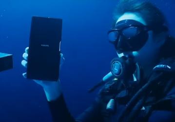Суперфлагман Xiaomi Mi 11 Ultra стал звездой первой подводной распаковки