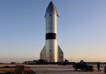 SpaceX сегодня запустит еще 60 спутников Starlink, а в ближайшее время заново испытает прототип космического корабля Starship SN15