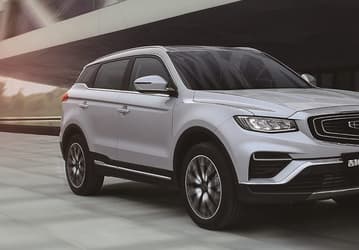 В России скоро выйдет достойный конкурент новейшим кроссоверам Chery. Подробности о Geely Atlas Pro