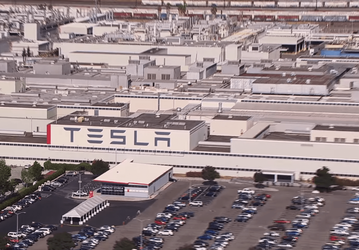 Tesla заплатит огромный штраф за плохой воздух