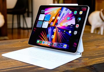 Сторонникам экранов OLED новые iPad могут прийтись по душе. Apple переведёт младшие планшеты на такие дисплеи