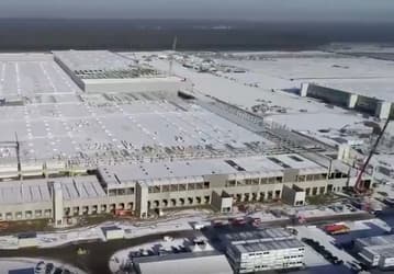Открытие гигафабрики Tesla в Германии задерживается на полгода