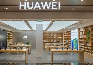 В магазинах Китая уже не осталось смартфонов Huawei
