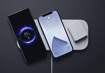 Xiaomi сделала то, что оказалось не под силу Apple: компания выпустила станцию для зарядки трёх устройств одновременно