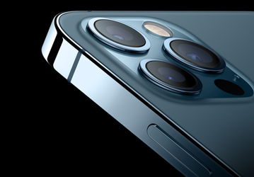 Даже недорогой iPhone 13 получит систему оптической стабилизации со сдвигом датчика. Сейчас она есть только у старшей модели iPhone 12 — Pro Max