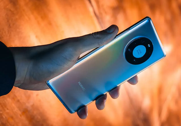 Представлена новая версия камерофона Huawei Mate 40 Pro+