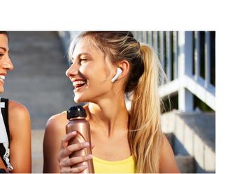 Самые доступные наушники Huawei с активным шумоподавлением Freebuds 4i получили функцию голосовых напоминаний о состоянии здоровья