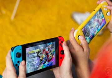 Семьи часто покупают вторую приставку Nintendo Switch