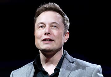 Состояние Илона Маска и акции Tesla упали из-за резкого падения популярности электромобилей компании в Китае