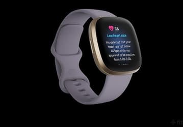 Умные часы Fitbit научились отвечать пользователям и упростила отслеживание SpO2 после обновления