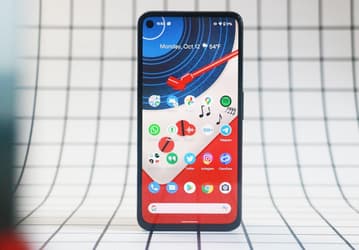Google, похоже, сняла с производства один из двух своих актуальных смартфонов. Pixel 4a 5G готовится на покой