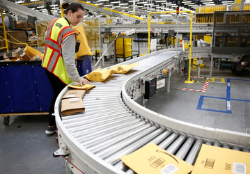 Раскрыт секрет успеха Amazon: компания уничтожает 130 000 непроданных товаров еженедельно только в Великобритании