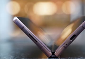 Samsung прекращает продажи своего гибкого флагмана Galaxy Z Fold2 в США