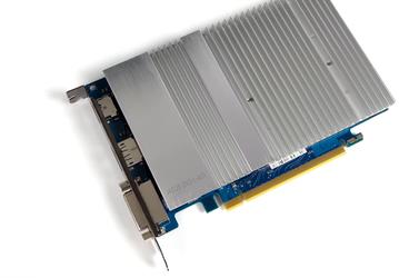 Очередной первый блин Intel вышел комом? Дискретная видеокарта Iris Xe в играх не может одолеть даже iGPU в Ryzen 7 5700G