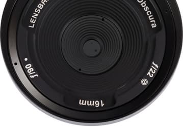 Объектив Lensbaby Obscura 16mm стоит 250 долларов