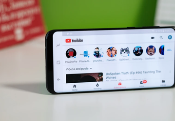 Google запустила спорное новшество для YouTube: полноэкранный режим с комментариями