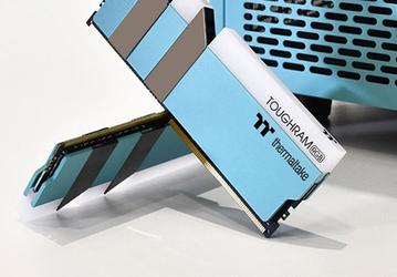 Модули памяти Thermaltake ToughRAM RGB DDR4 стали доступны в бирюзовом варианте