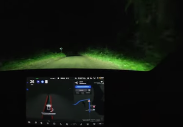 Теперь машины Tesla способны двигаться на автопилоте даже по грунтовой дороге без разметки. Всё благодаря функции FSD v9