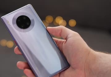 Утонувший в результате сильнейшего наводнения Huawei Mate 30 Pro пробыл под водой несколько дней и остался в рабочем состоянии