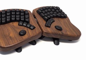 Дерево и механика: на выпуск клавиатуры Keyboardio Model 100 уже собрано более 500 000 долларов