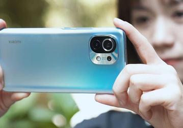 200 Мп, Snapdragon 895, 120 Гц и мощнейшая зарядка. Xiaomi Mi 12 выйдет уже в декабре