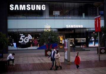 Показатели Samsung взлетели до небес несмотря на провал подразделения смартфонов