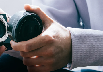 Sony объявляет о задержке поставок камер a7SIII, a7II, a6400, a6100 и ZV-E10, а также ряда объективов