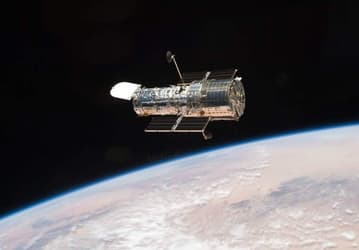Космический телескоп «Хаббл» полностью возобновил работу после месяца простоя: получены первые снимки