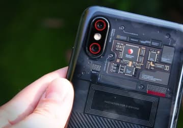 Xiaomi Mi 8 Explorer Edition, Mi 8 Pro и Mi 8 SE получили финальное крупное обновление MIUI