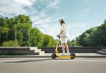 В Яндекс Go начала работать аренда электросамокатов