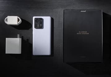 Xiaomi Mi Mix 4 — первый флагман компании с зарядным устройством в этом году