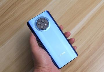 А компания Honor точно ушла от Huawei? Грядущий Honor X20 внешне является копией Nova 8i