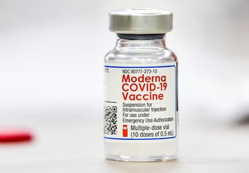 Samsung готовится начать производство вакцины Moderna. Samsung Electronics поможет Samsung Biologics создать чистые помещения