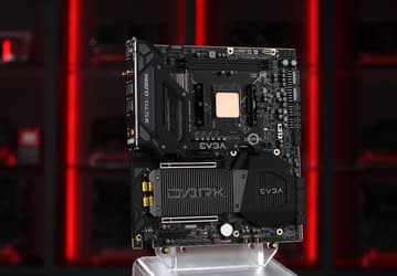 Опубликовано изображение системной платы EVGA X570 Dark