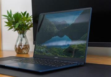 Так выглядит убийца RedmiBook 14. Realme Book c 14-дюймовым экраном разрешением 2К позирует на живых фото