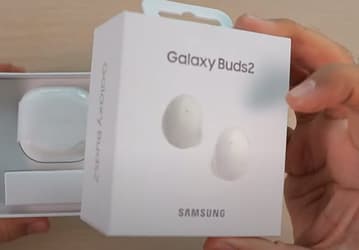 Распаковку и настройку Samsung Galaxy Buds2 показали на видео