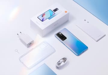 Новенький Redmi 10 с камерой в духе Xiaomi Mi 10 Ultra тоже получил зарядное устройство: официальные фото упаковки и комплекта поставки