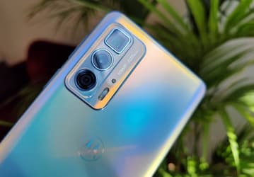 Американский бренд, Snapdragon 870, 144-герцевый экран и перископный зум при цене от 370 долларов. Представлен Motorola Edge S Pro    