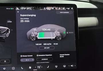 Tesla пошла на попятную. Машинам после аварий начали возвращать доступ к зарядкам Supercharger 